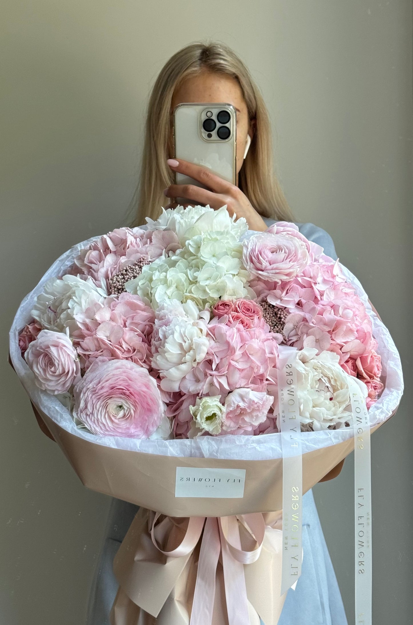 Mix bouquet "Linen Bloom"
