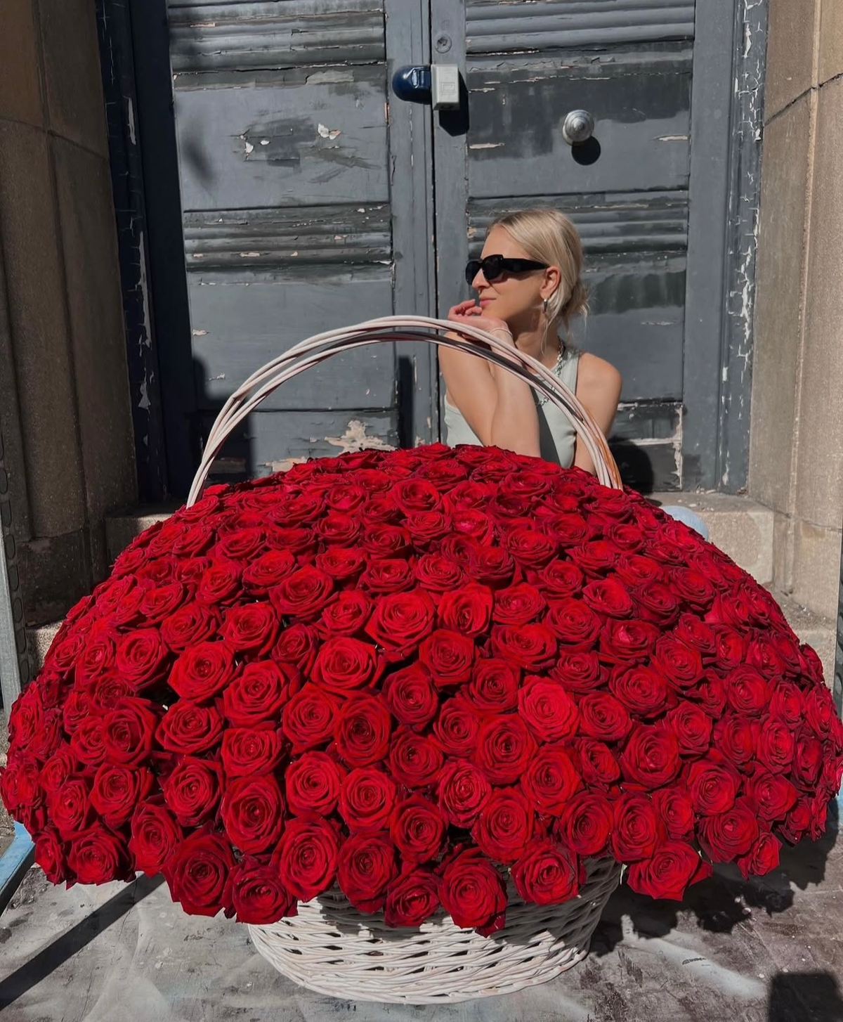 Red Roses Basket