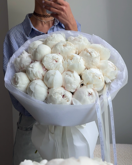 White Peonies "Vanilla Ice-cream"
