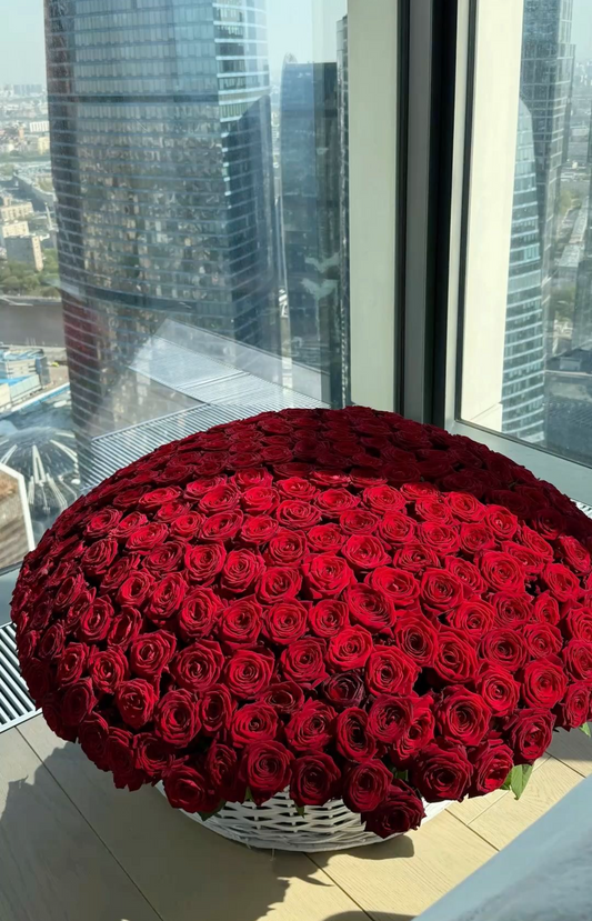 Red Roses Basket
